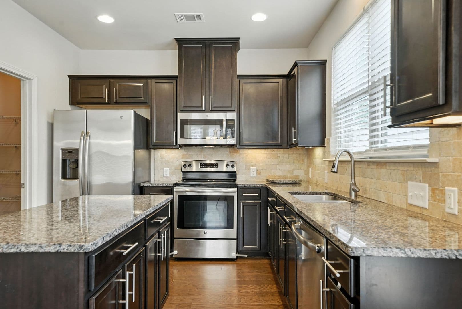 Buford Townhome: 2408 Chancery Mill Lane #257