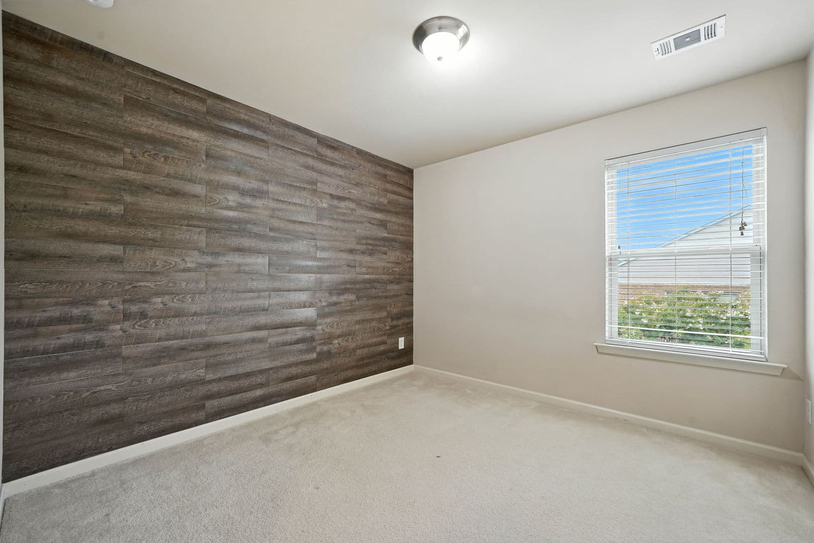 Buford Townhome: 2408 Chancery Mill Lane #257