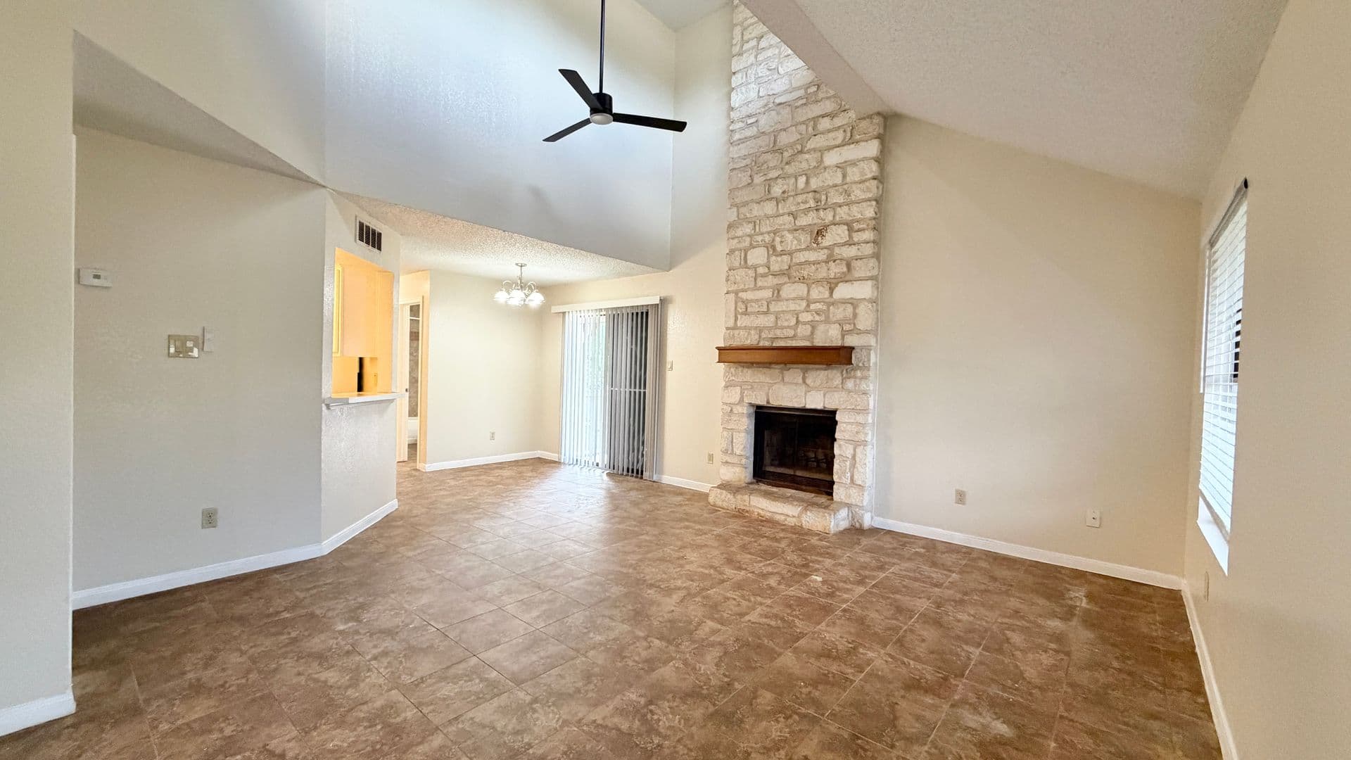 Round Rock Multiplex: 1703 Horseshoe Cir