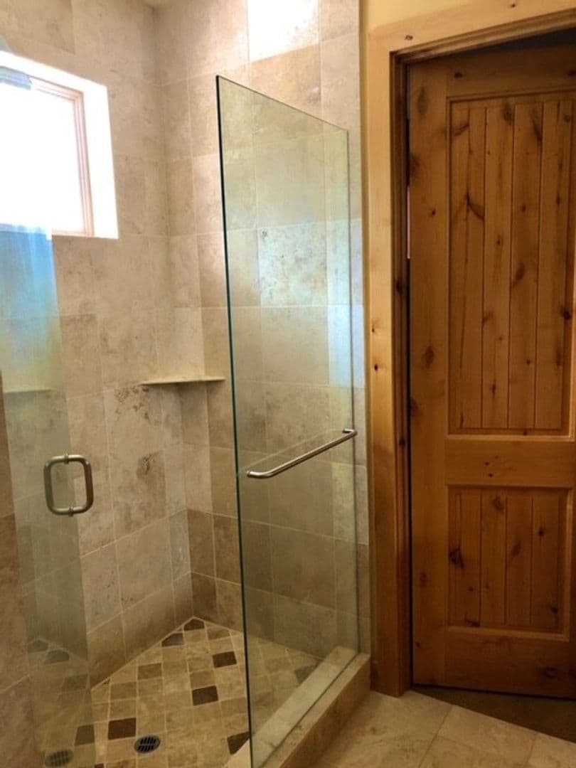 Bend House: 61890 Fall Creek Loop