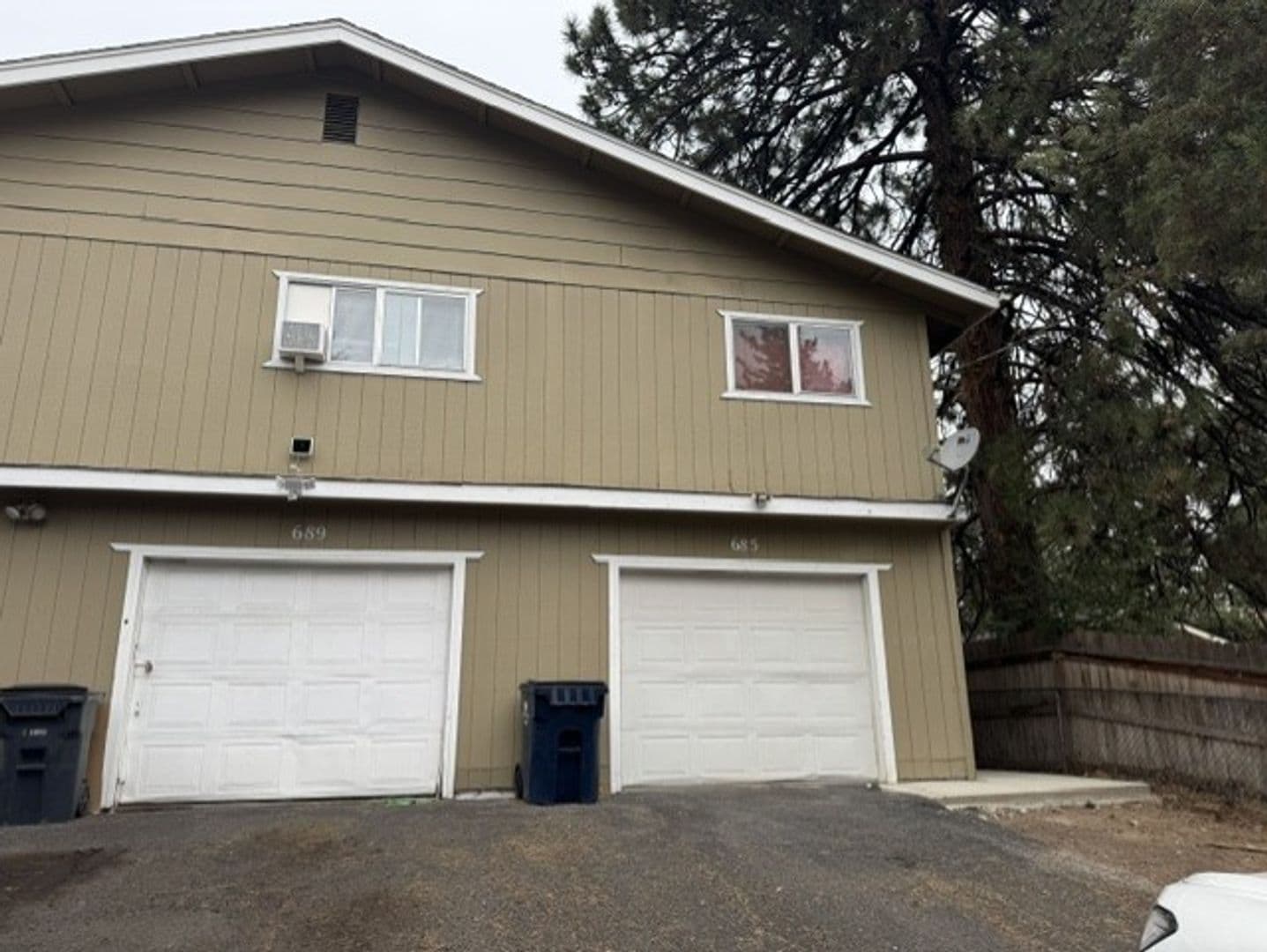 Bend Apartment: 685 SE Centennial
