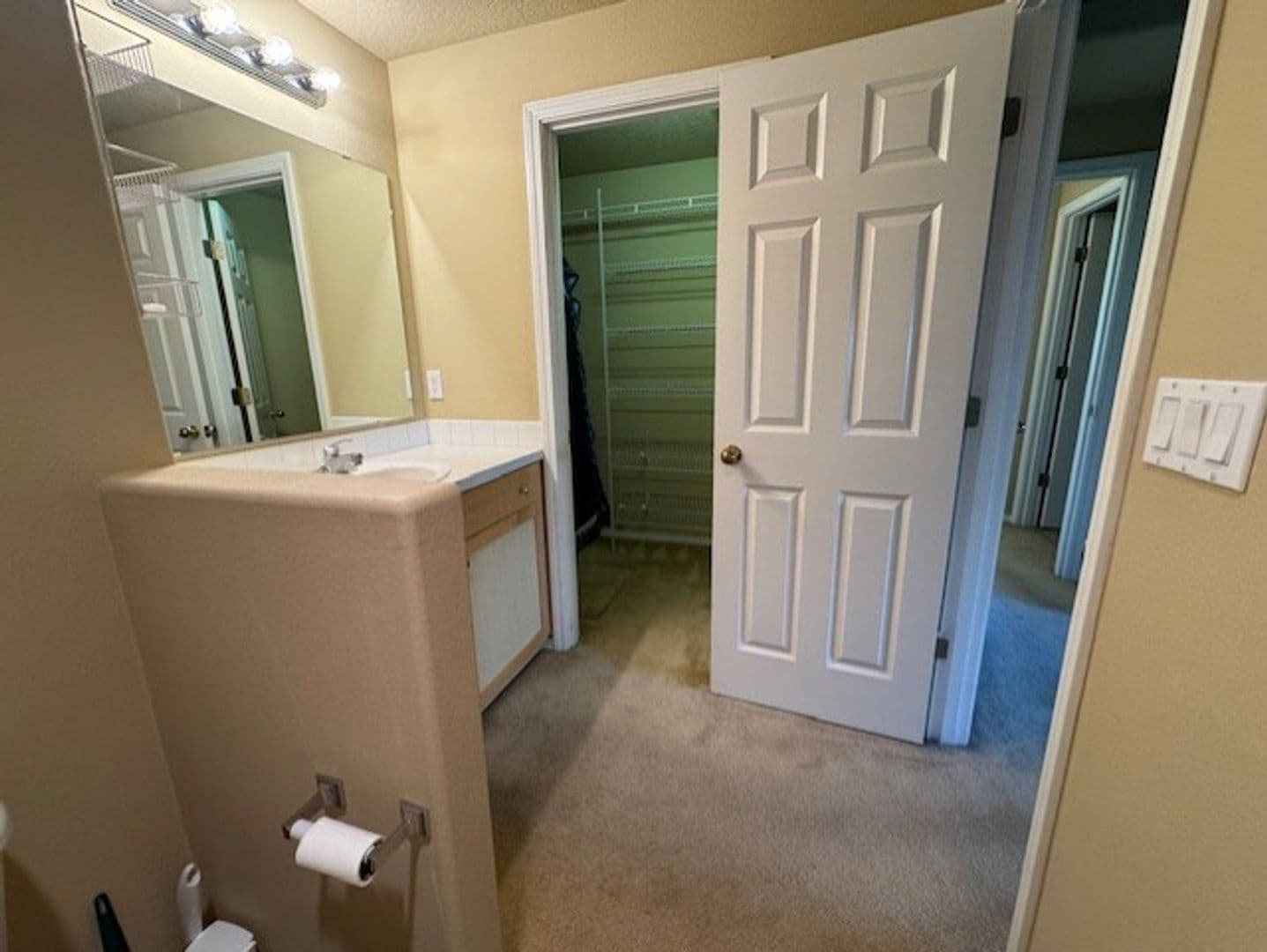 Bend House: 61134 Brookhollow Drive