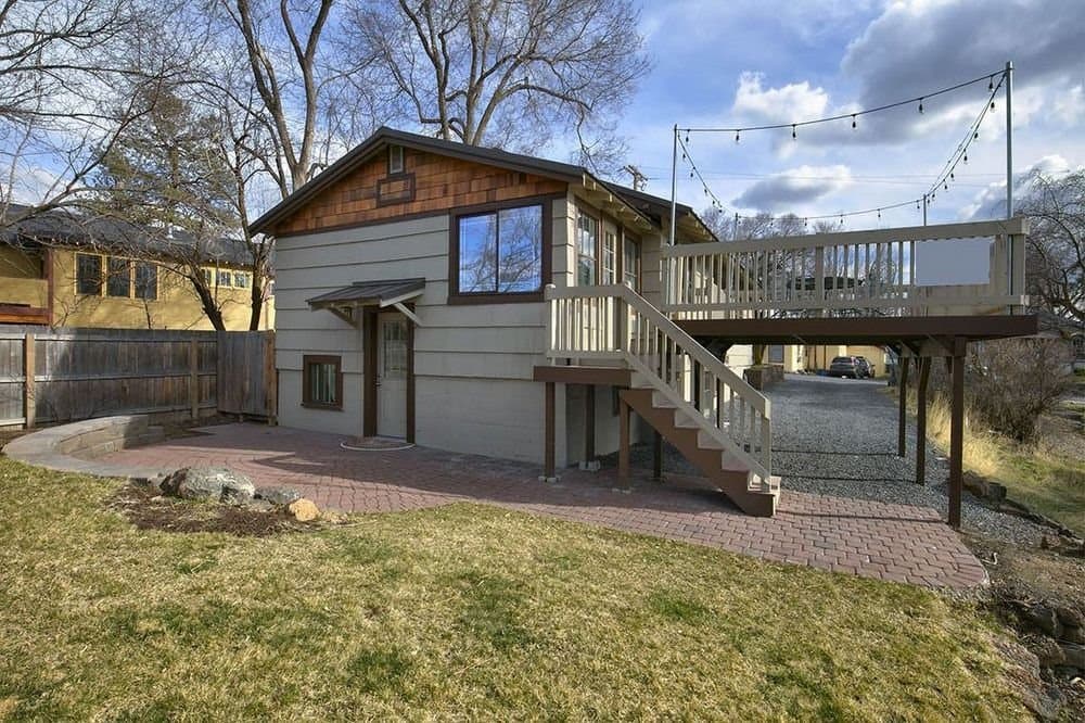 Bend Apartment: 358 NW Georgia Ave