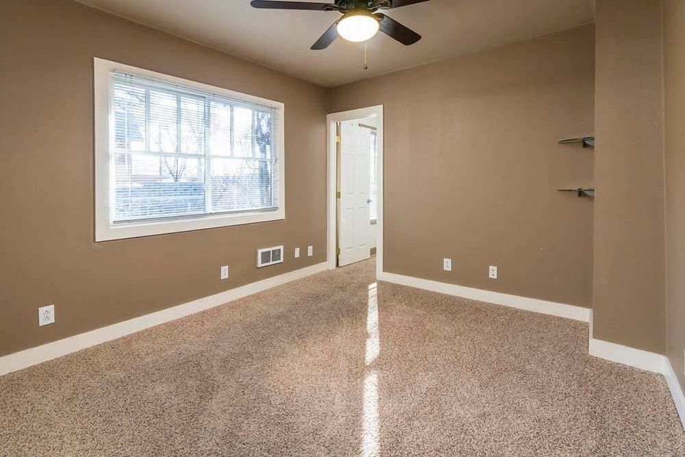 Bend Apartment: 358 NW Georgia Ave