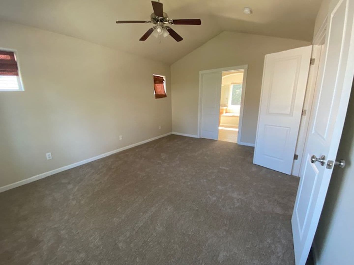 Bend House: 61506 Tall Tree Court