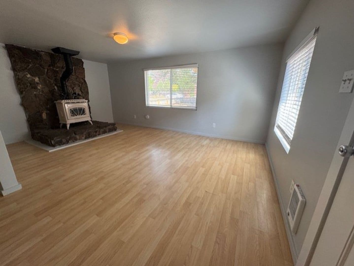 Bend House: 1453 NW Elgin