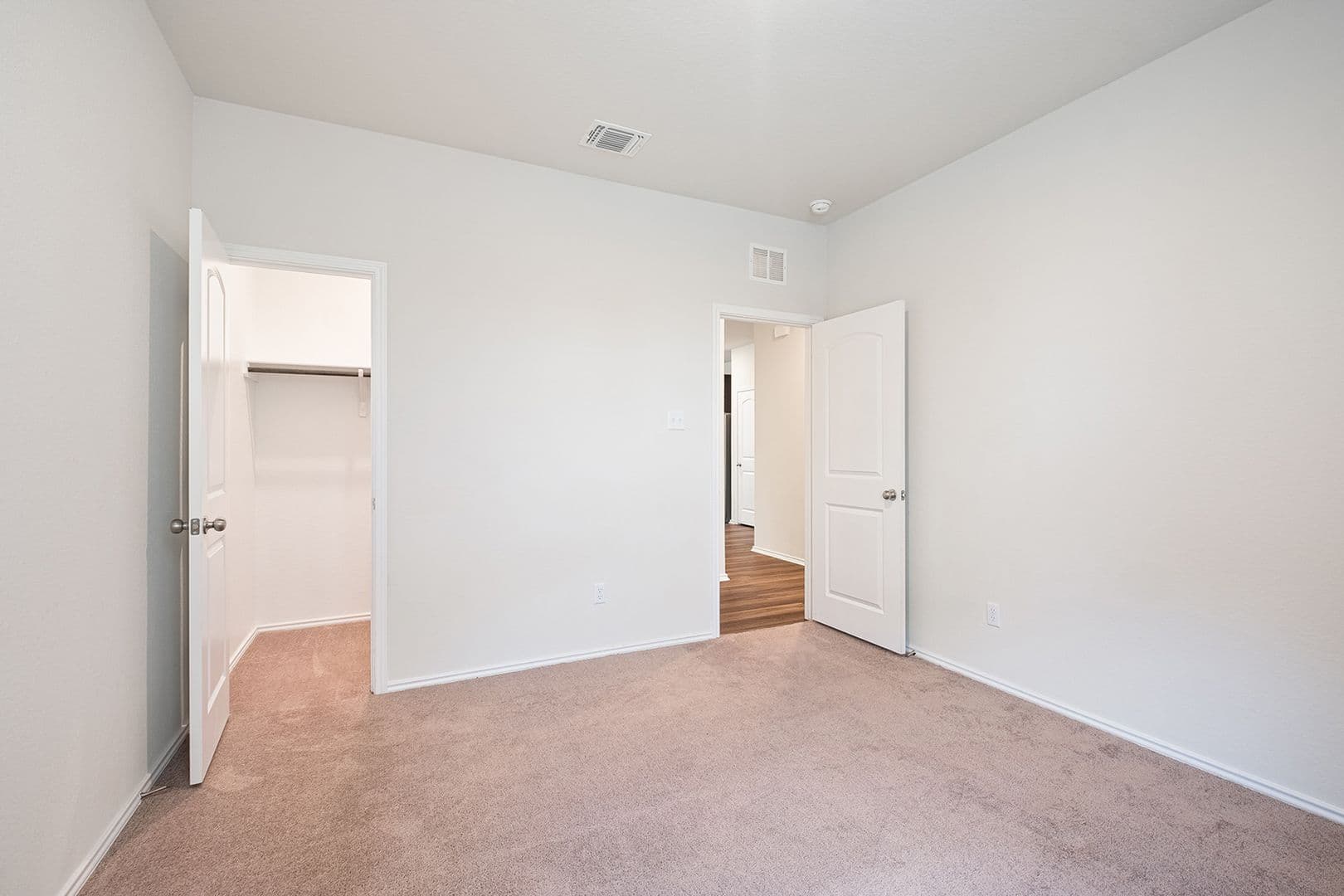 Taylor House: 157 Janice Rd