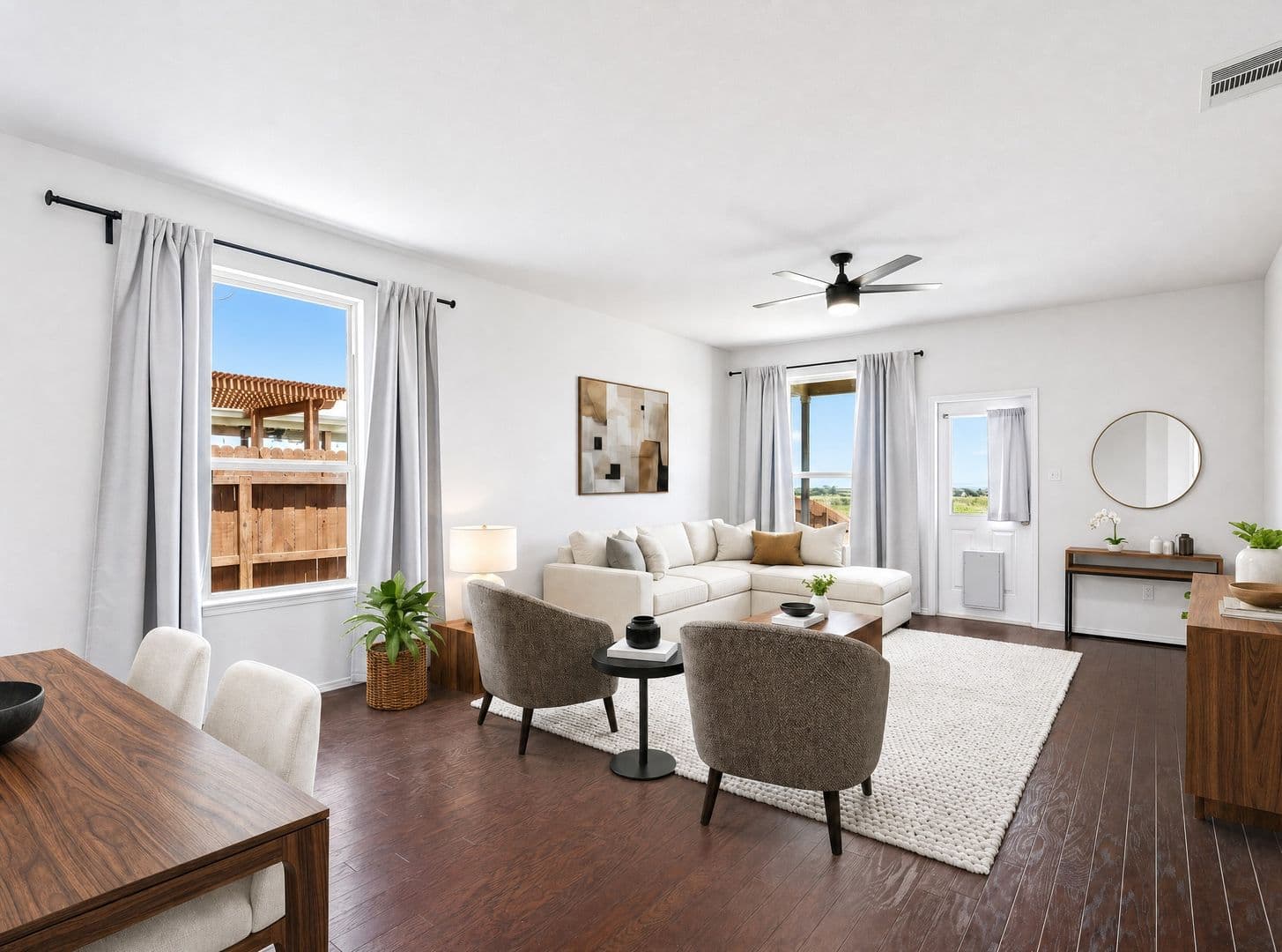 Liberty Hill House: 153 Carlina Loop