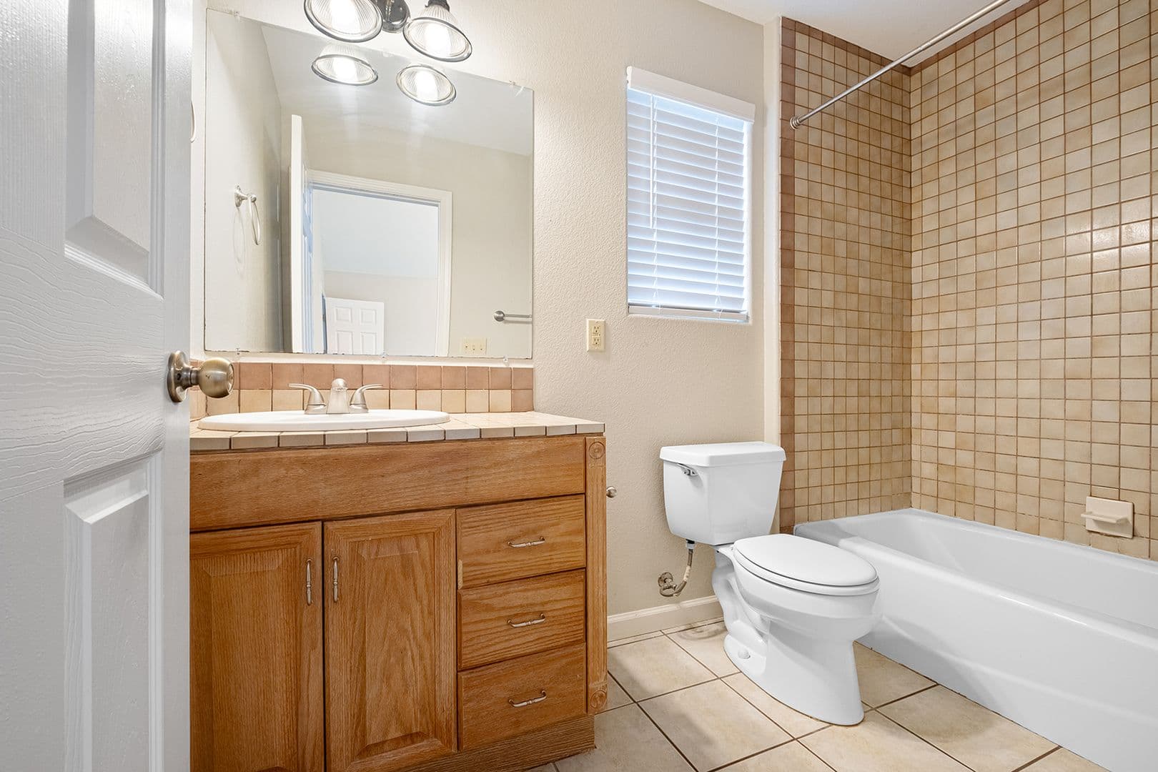 Austin Multiplex: 1005 Canyon Edge Dr
