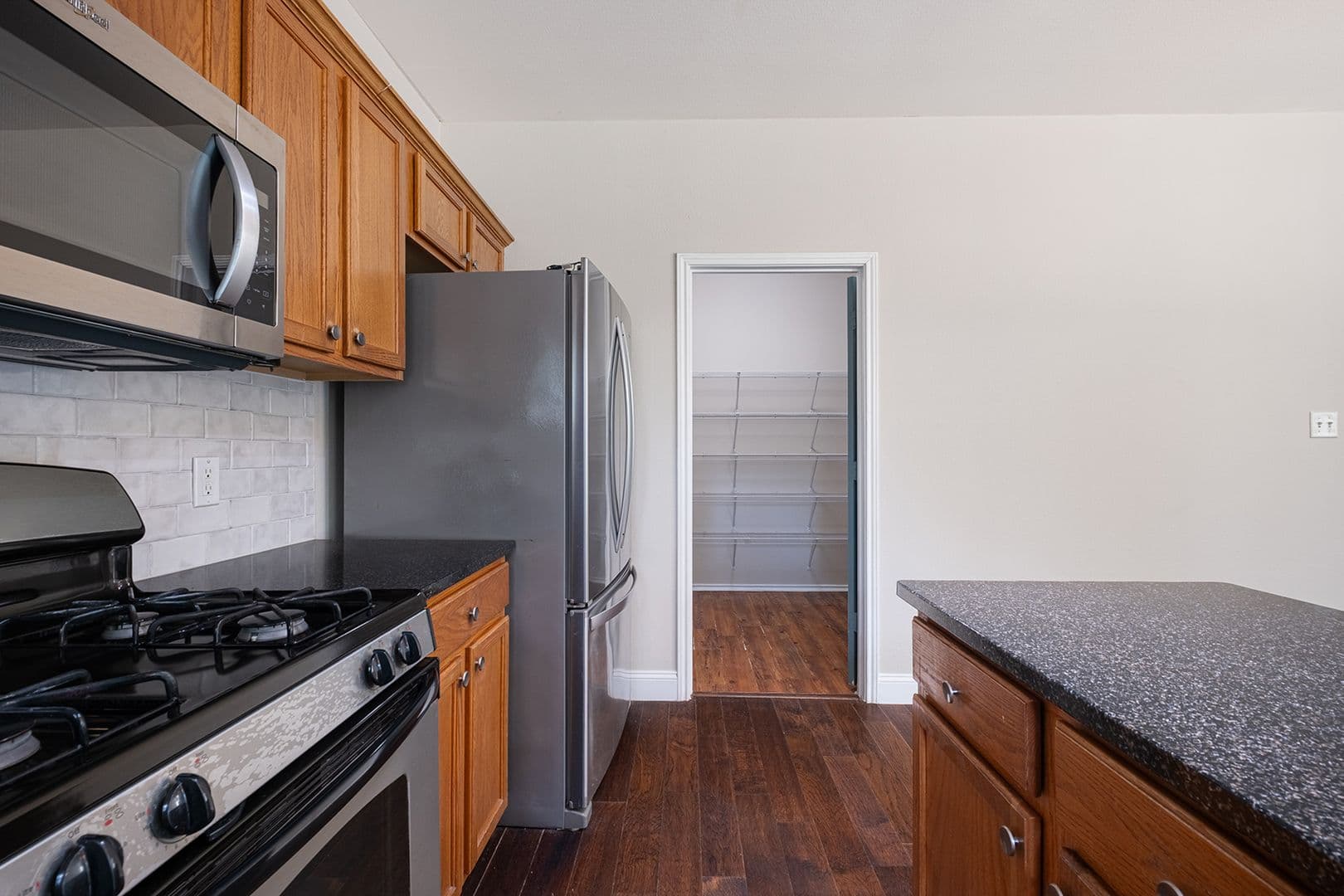 Round Rock House: 3704 Castle Rock Dr