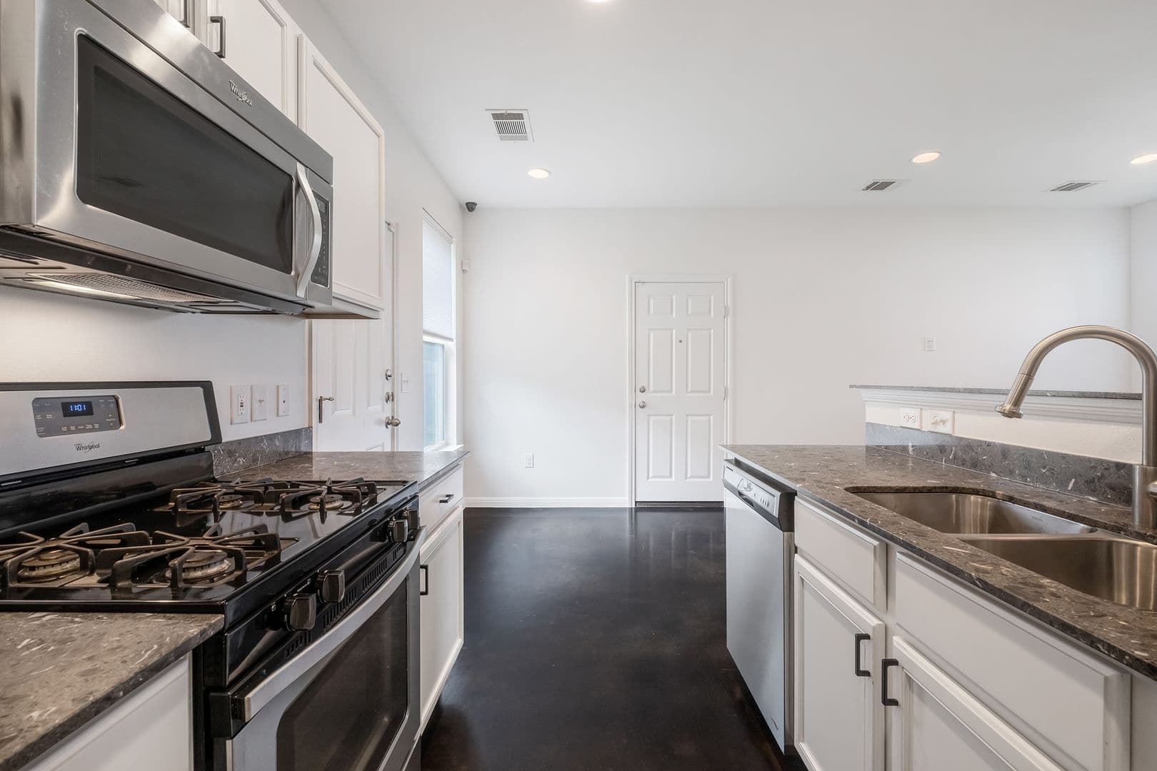Austin House: 6404 Carson Rdg #B