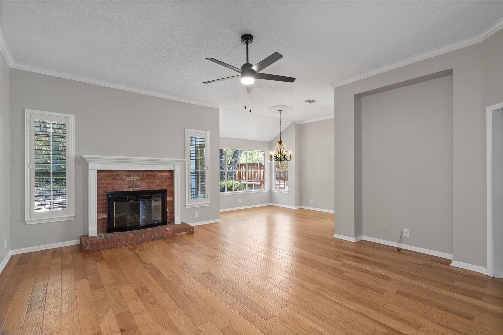 Austin House: 3503 Latimer Dr