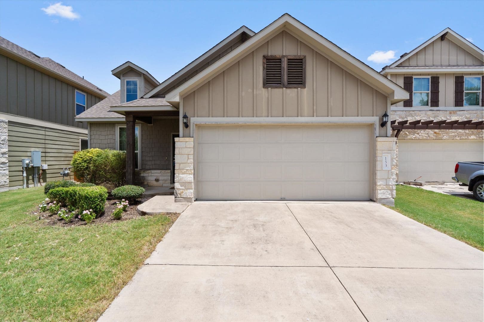 Liberty Hill House: 153 Carlina Loop