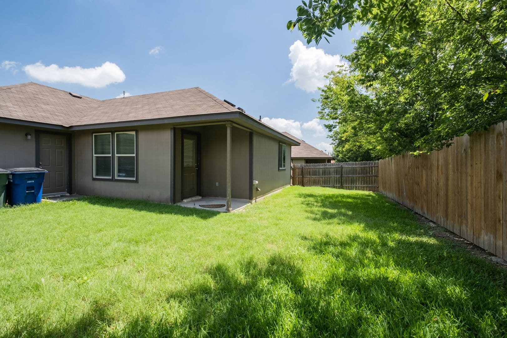Jarrell House: 100 Azurite Dr