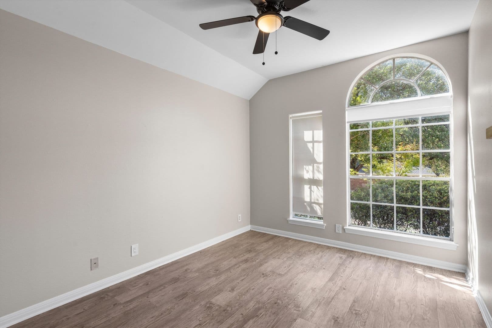 Austin House: 3503 Latimer Dr