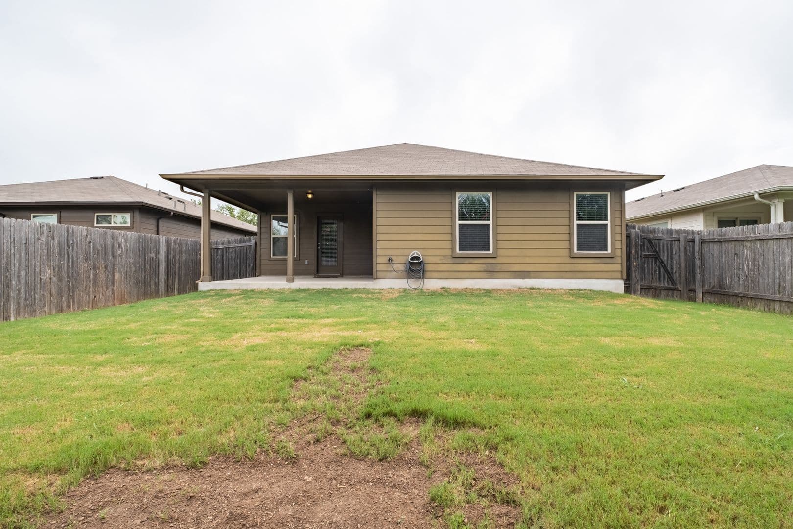Georgetown House: 406 Old Peak Rd