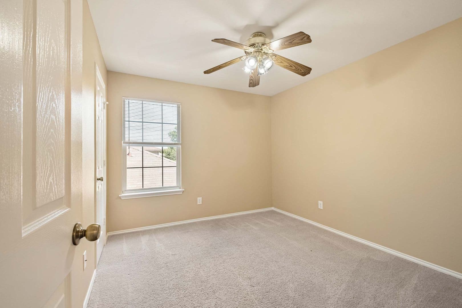 Pflugerville House: 13727 Merseyside Dr
