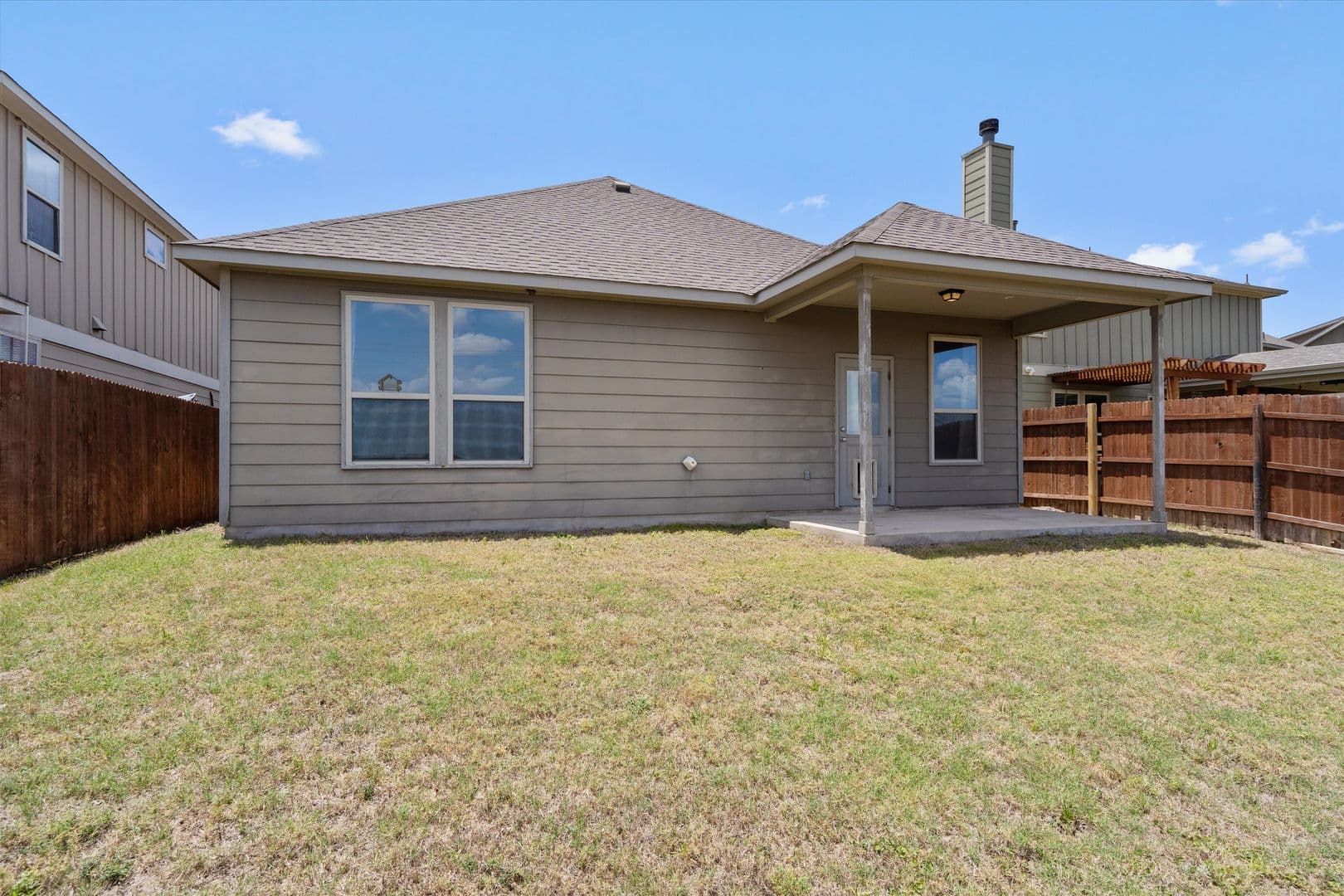 Liberty Hill House: 153 Carlina Loop