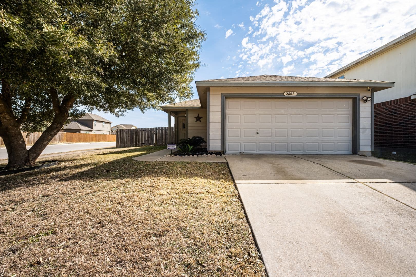 Austin House: 2807 Crownover St