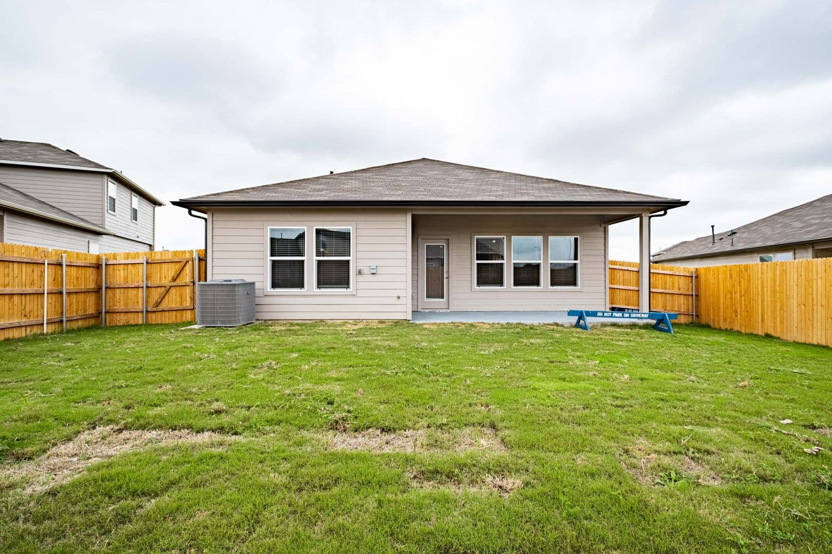 San Marcos House: 204 Lily Pond Trl
