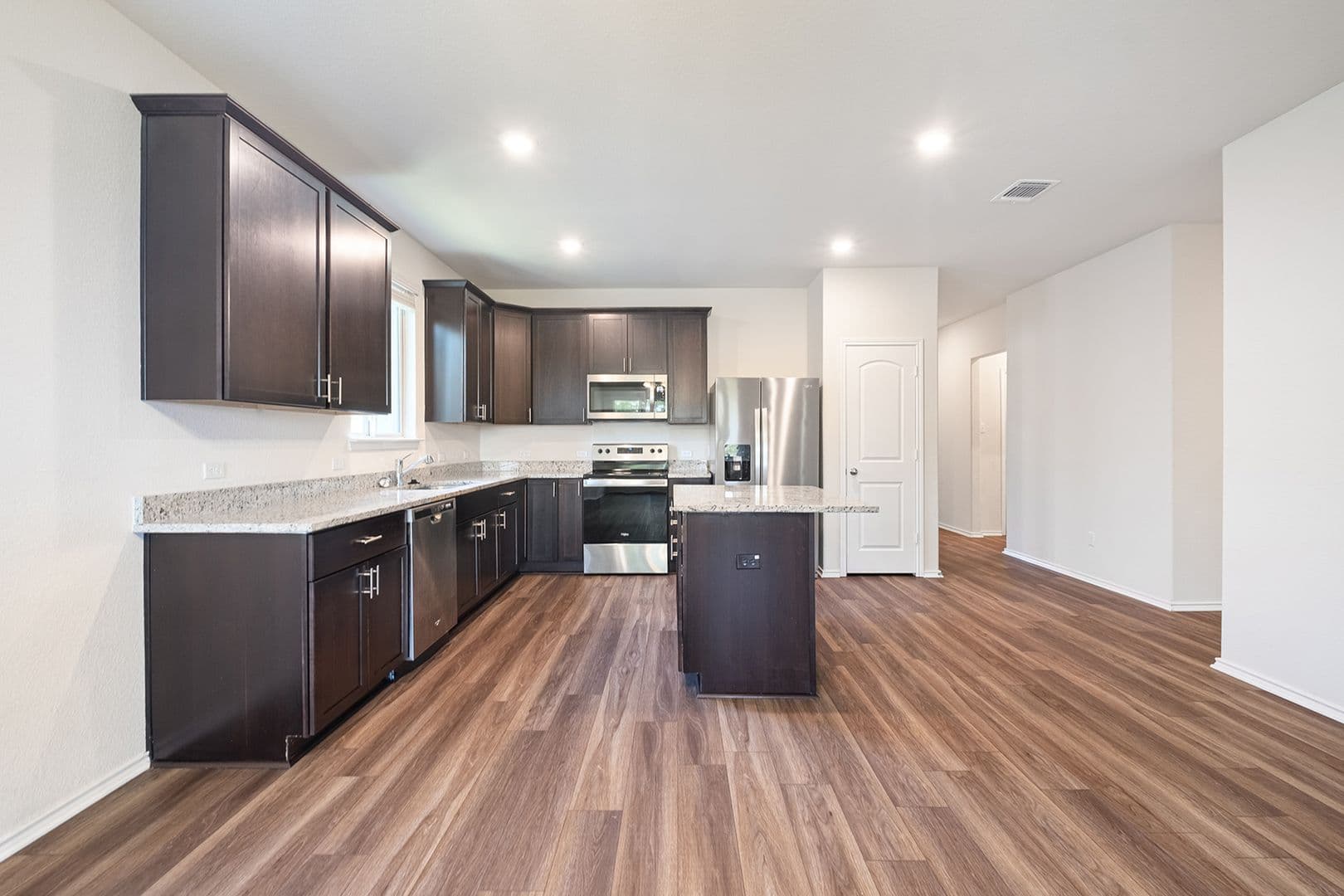 Taylor House: 157 Janice Rd