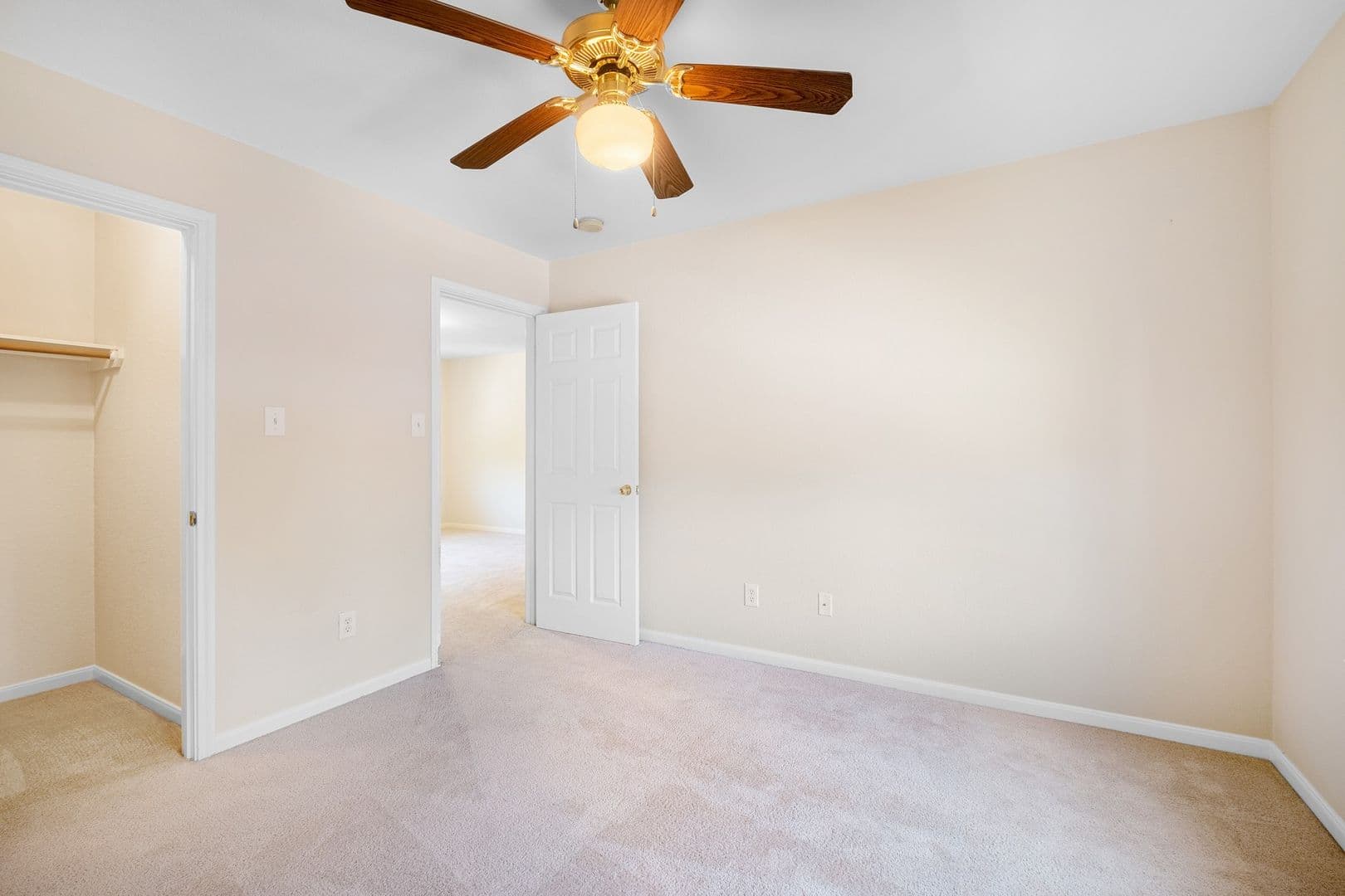Round Rock House: 1726 Rosenborough Ln S