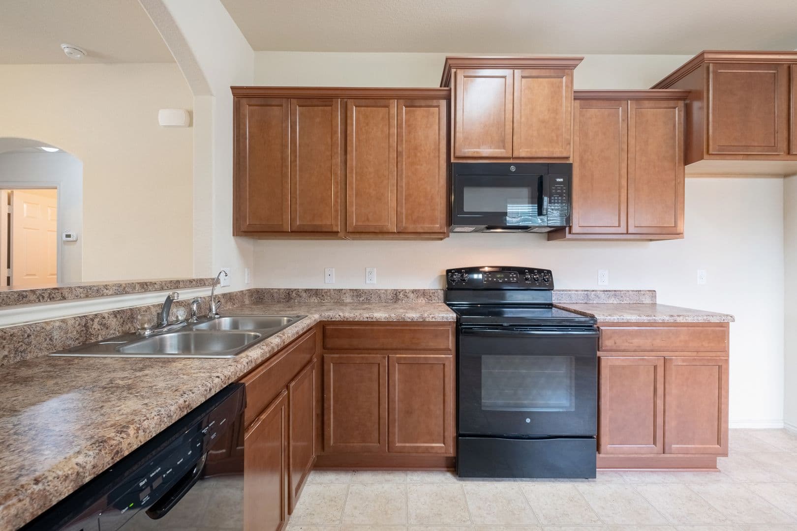 Jarrell House: 100 Azurite Dr