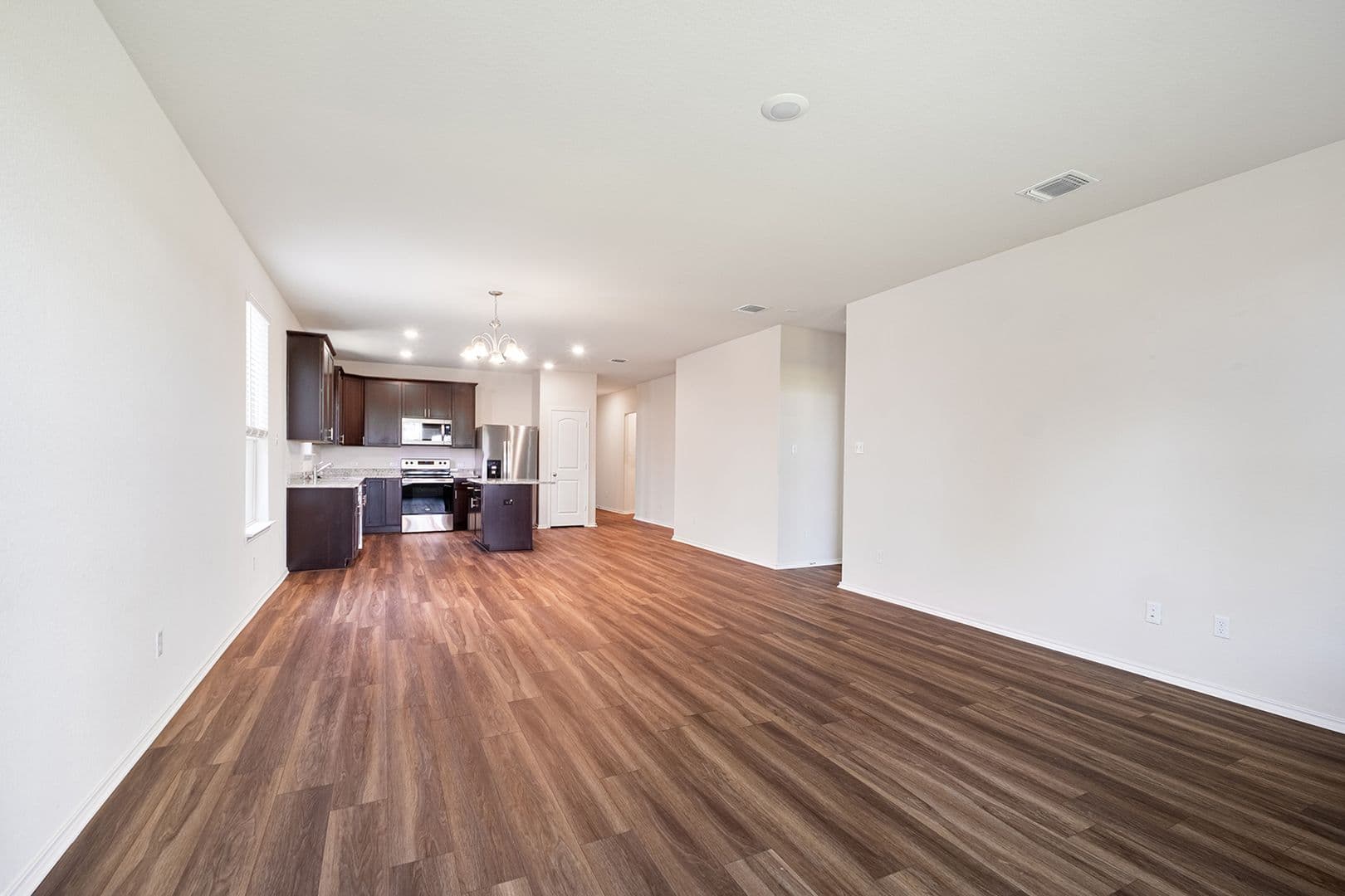Taylor House: 157 Janice Rd