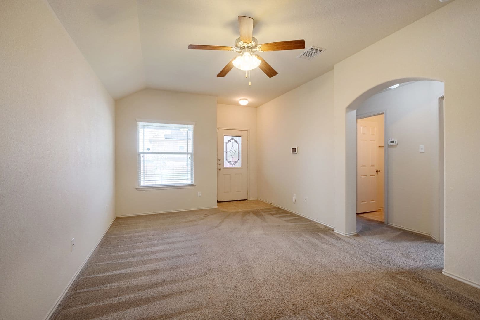 Jarrell House: 100 Azurite Dr
