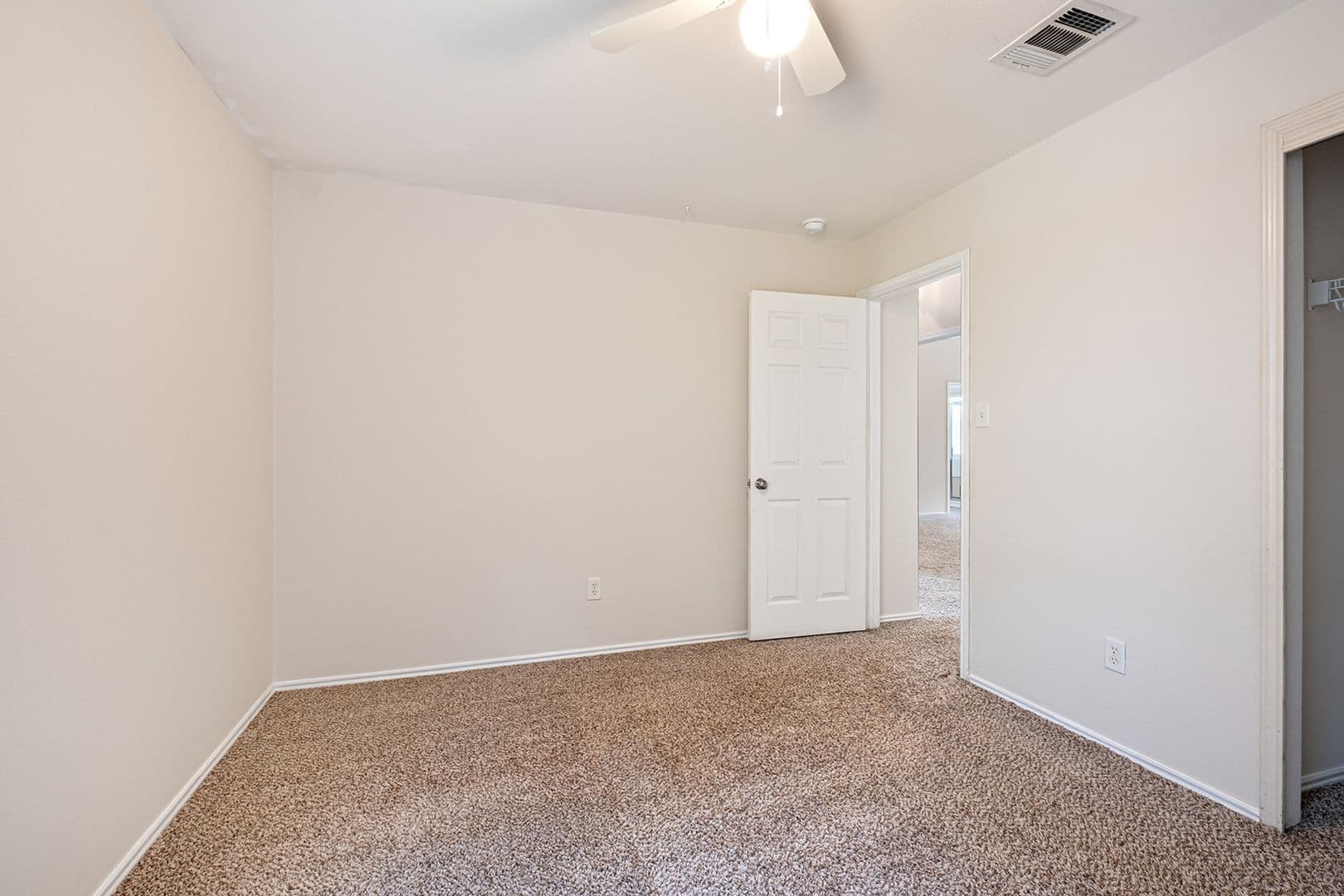 Round Rock House: 3704 Castle Rock Dr