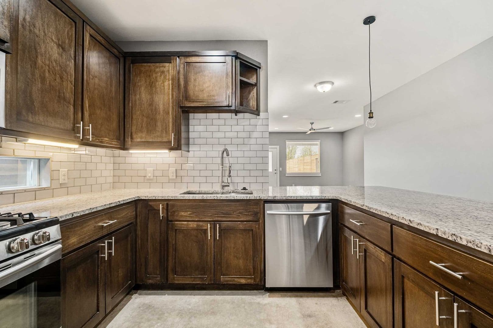 Austin House: 7302 Bennett Ave #A