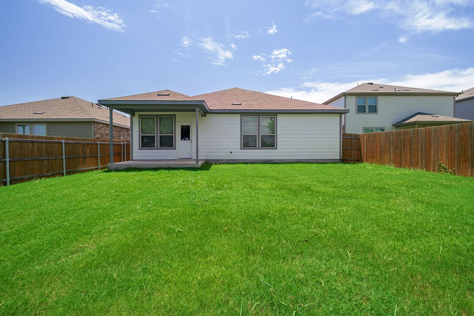 Taylor House: 157 Janice Rd