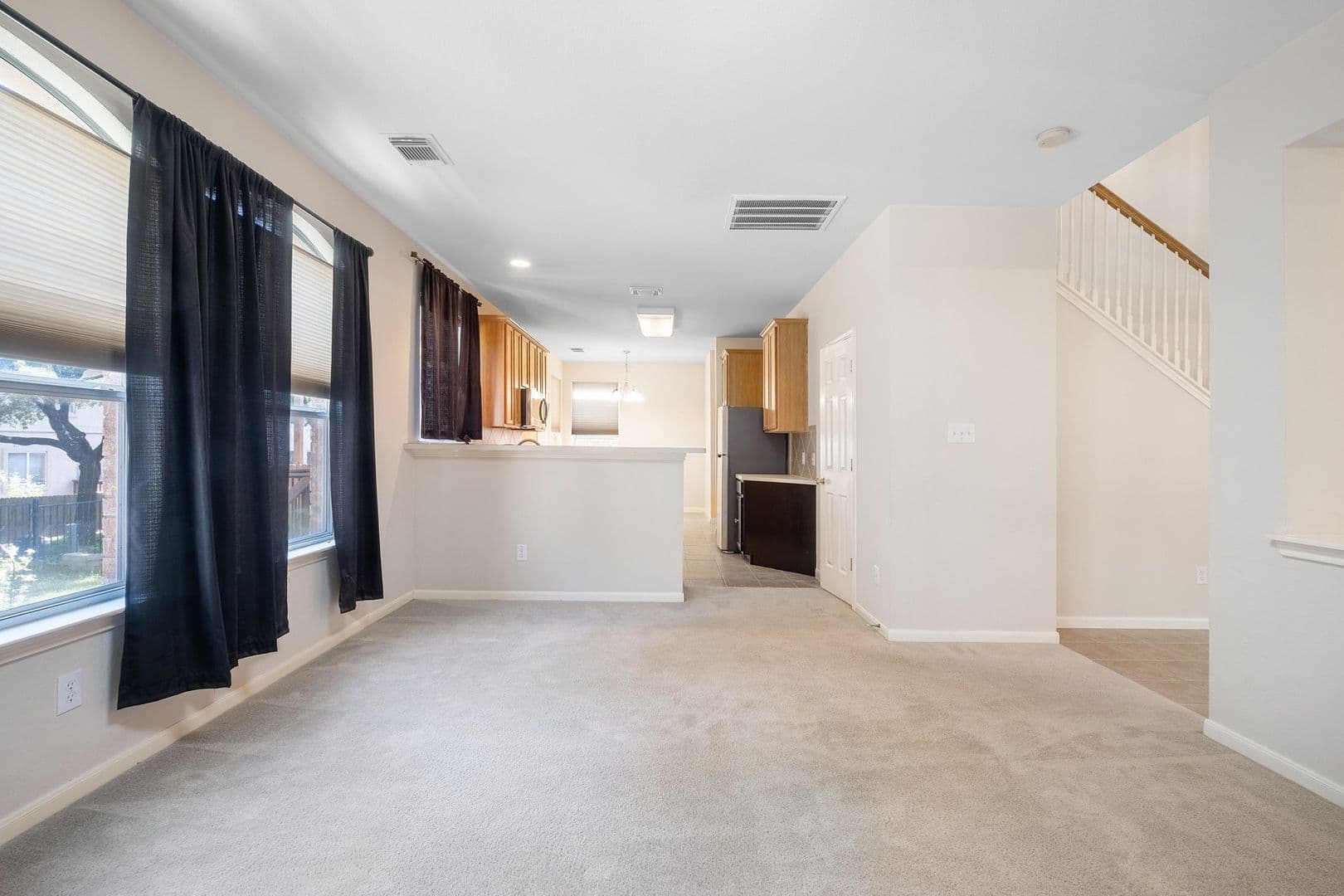 Round Rock House: 1726 Rosenborough Ln S