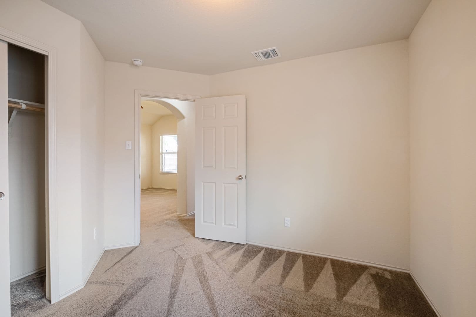 Jarrell House: 100 Azurite Dr