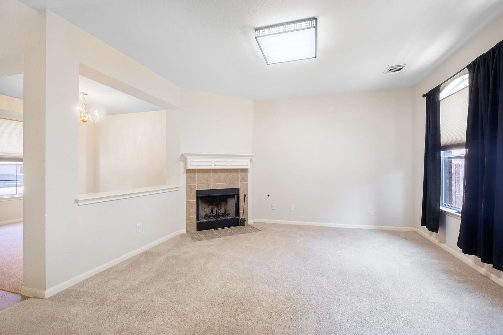 Round Rock House: 1726 Rosenborough Ln S