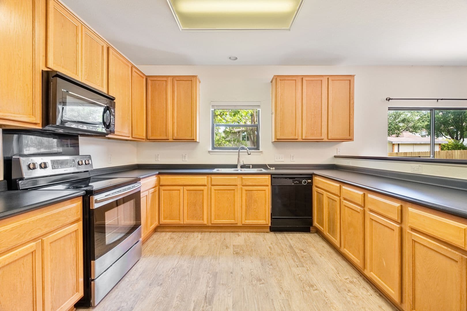Austin House: 9109 Ipswich Bay Dr