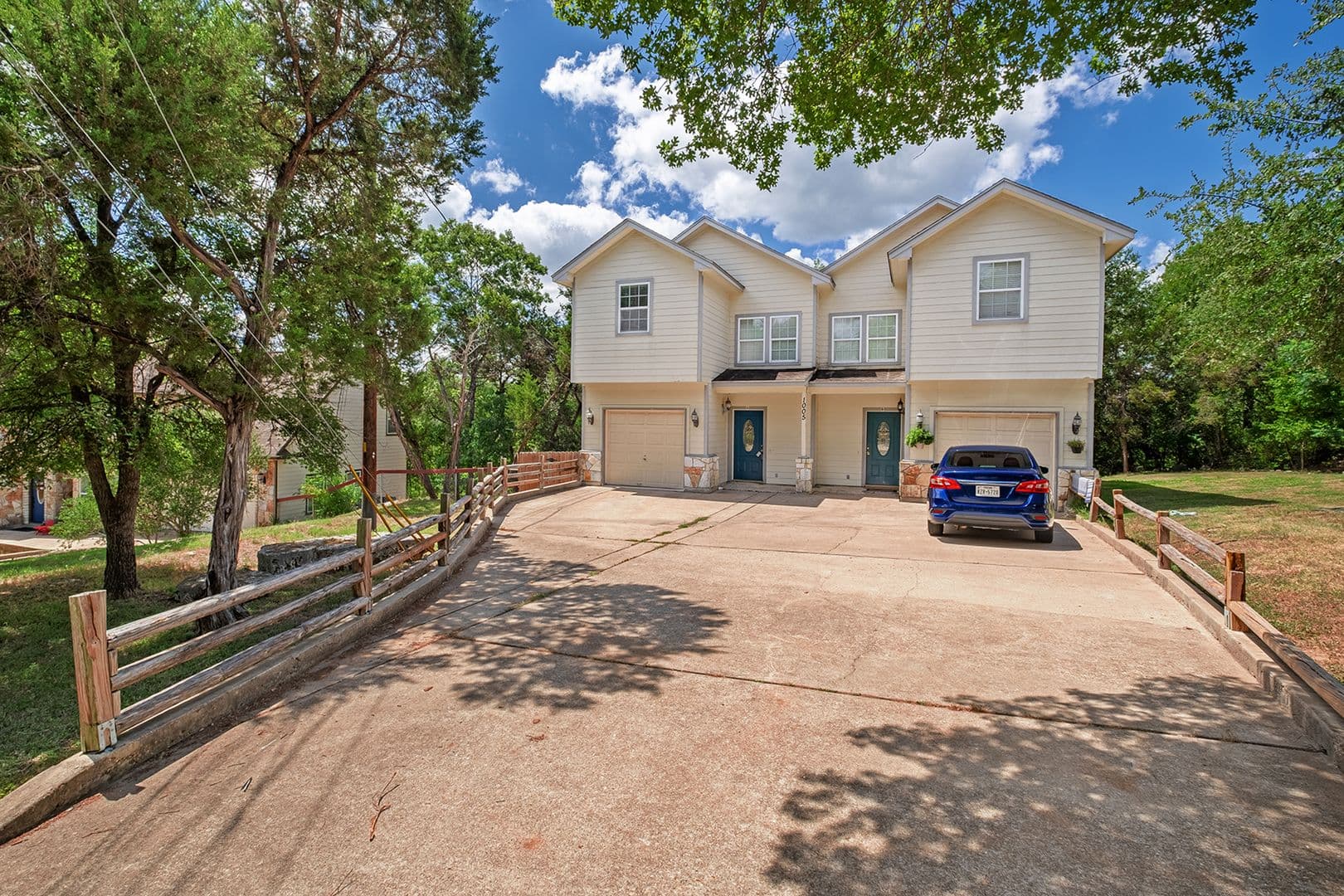 Austin Multiplex: 1005 Canyon Edge Dr
