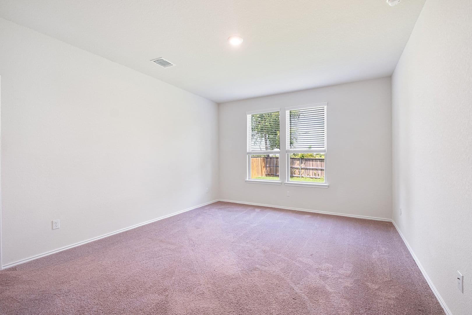 Taylor House: 157 Janice Rd