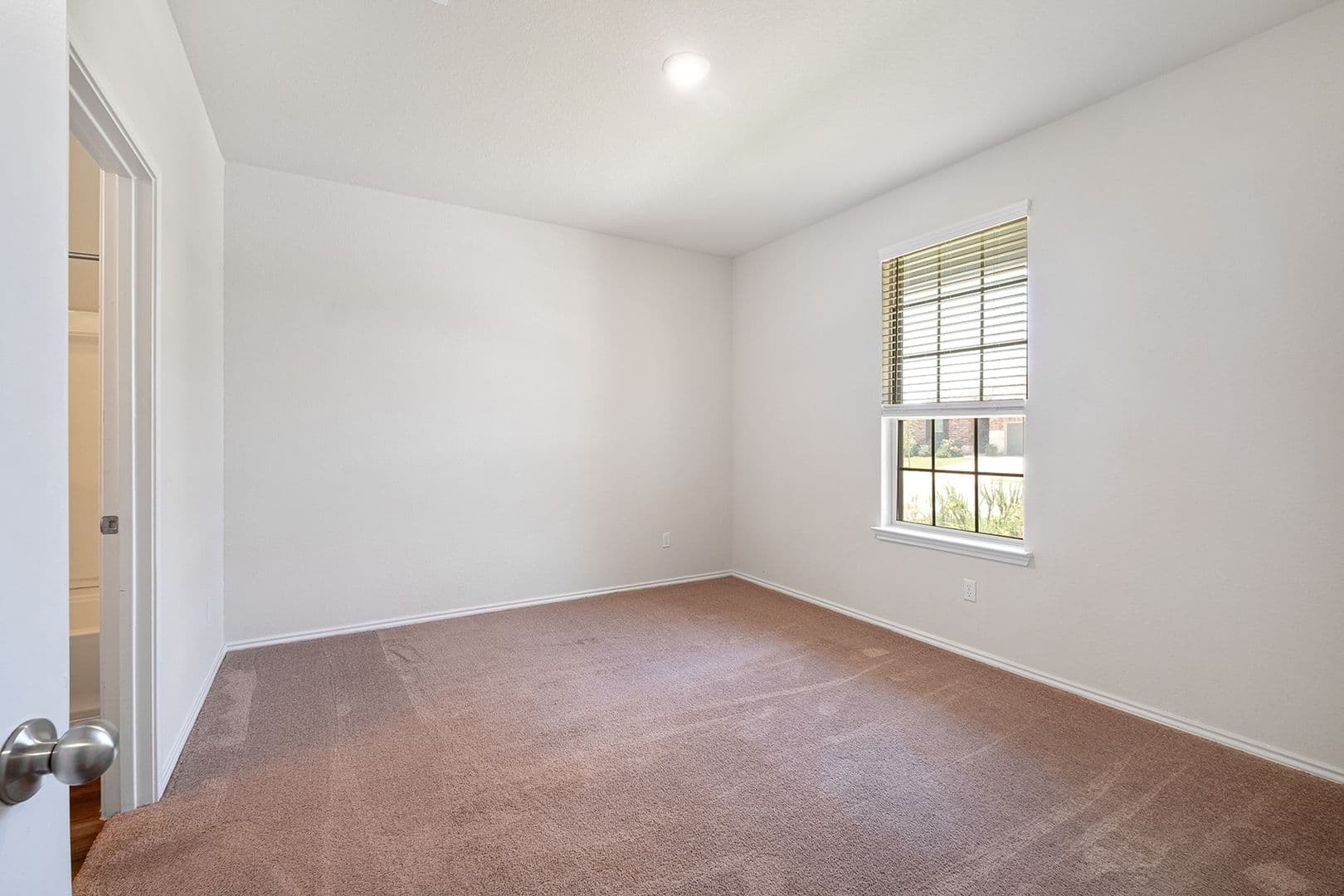 Taylor House: 157 Janice Rd