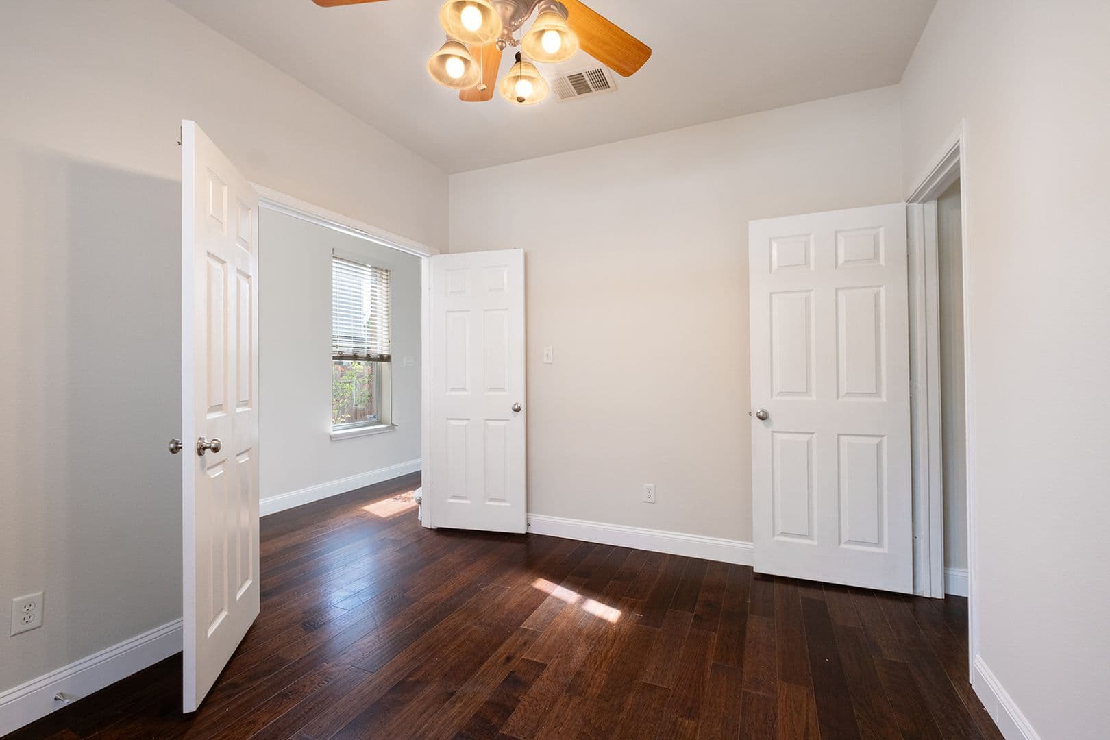 Round Rock House: 3704 Castle Rock Dr