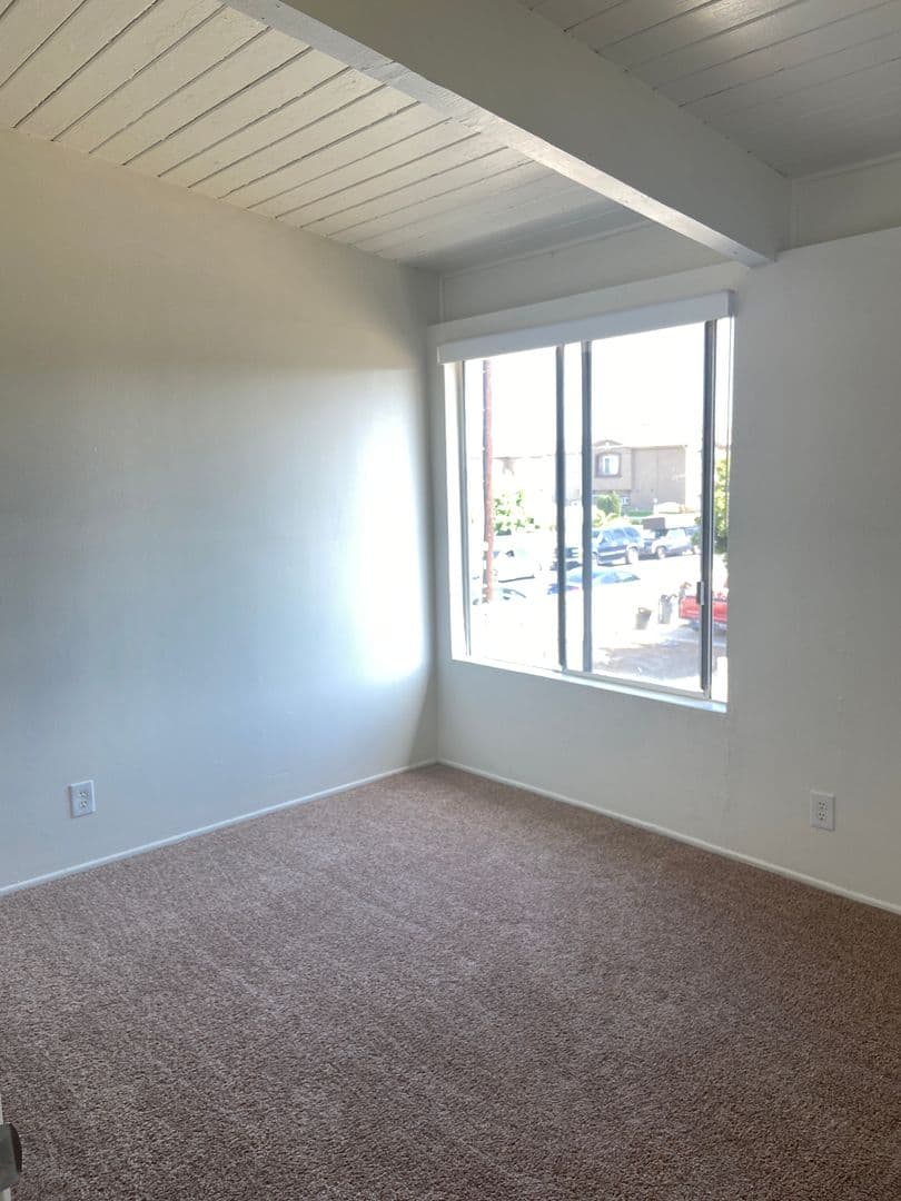 Stanton Apartment: 10511 Lexington Street