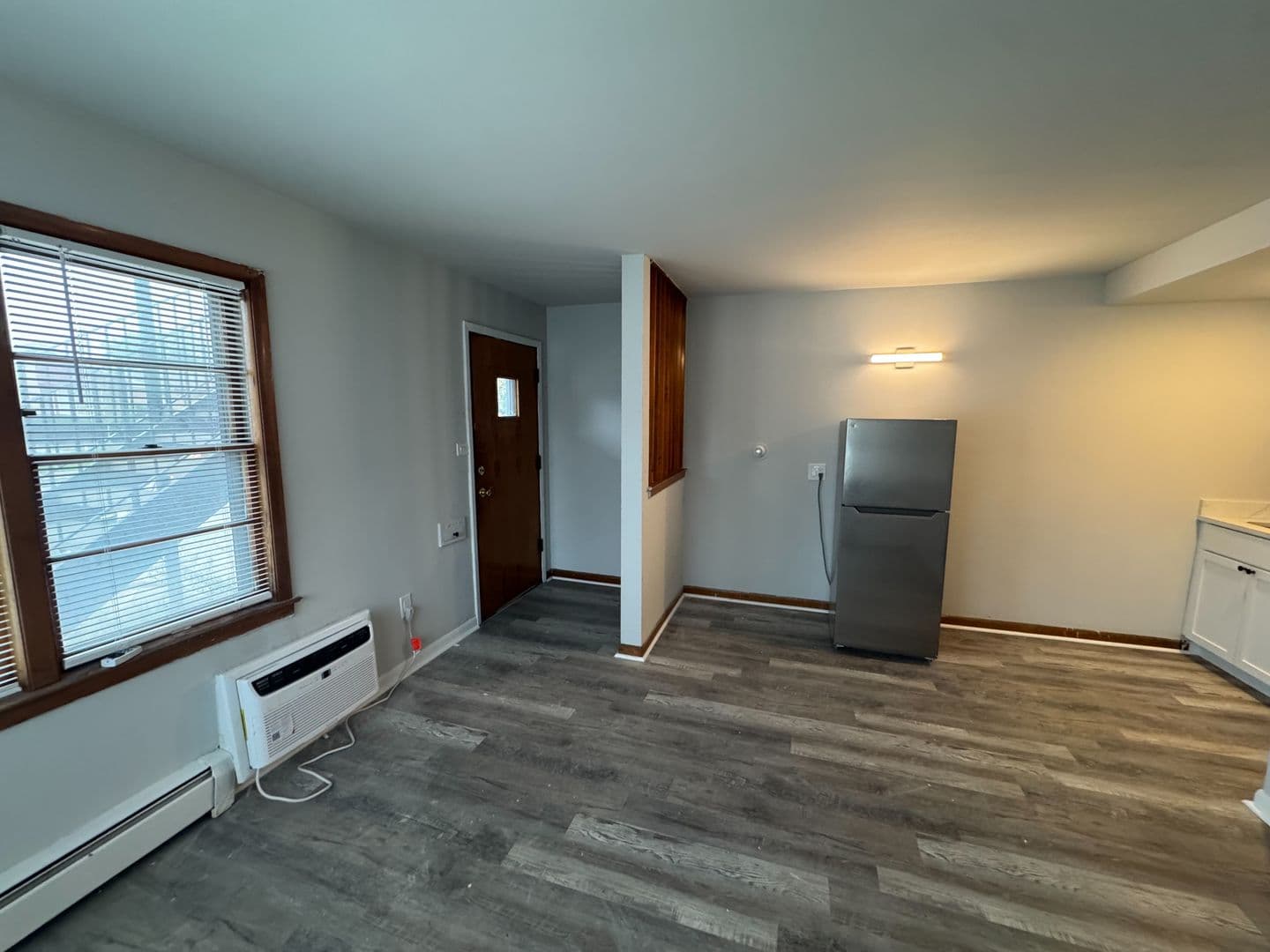 Blue Island Apartment: 2449 West 119th Street
