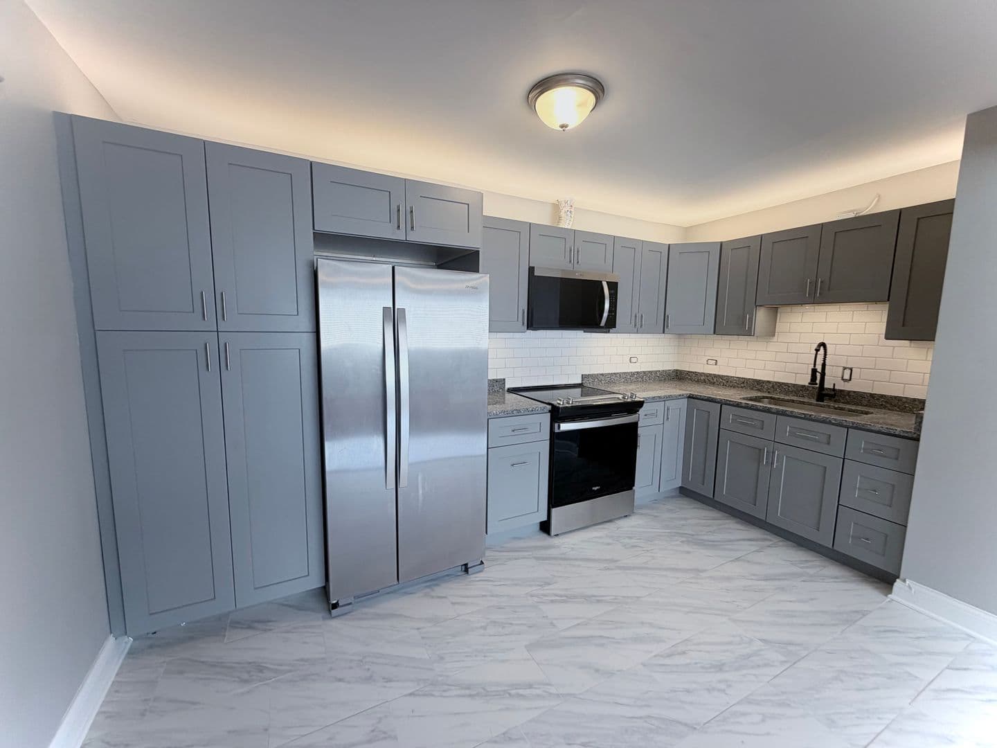 Melrose Park Apartment: 2069 North 18th Avenue