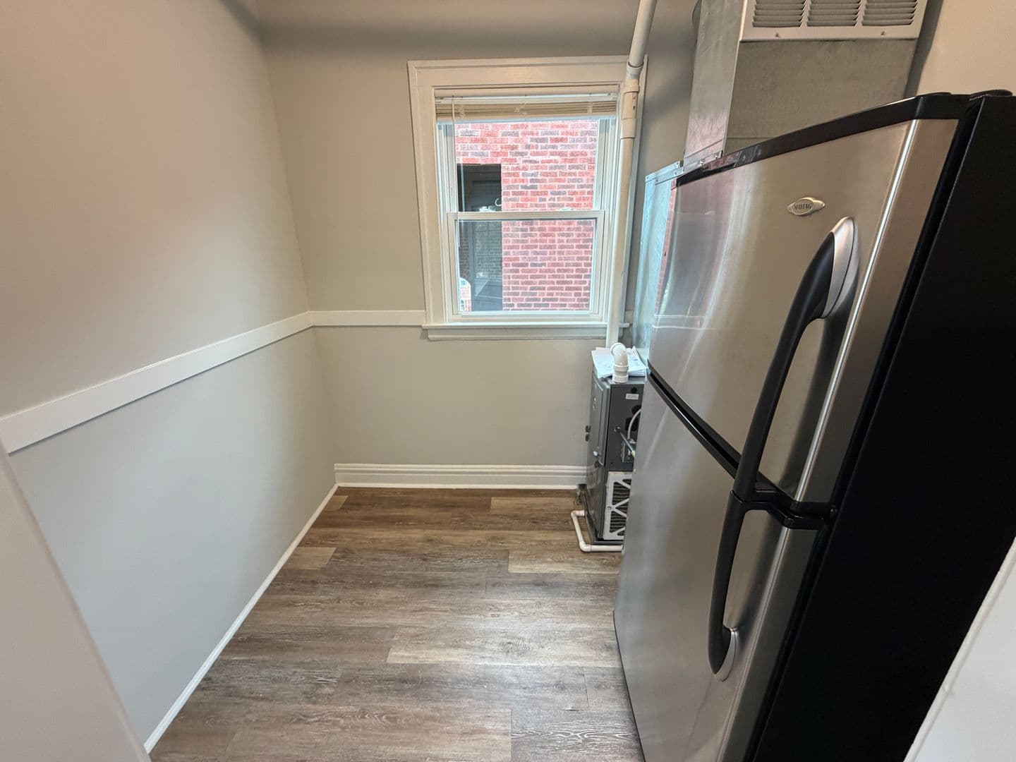 Riverside Apartment: 215-19 West Quincy Street