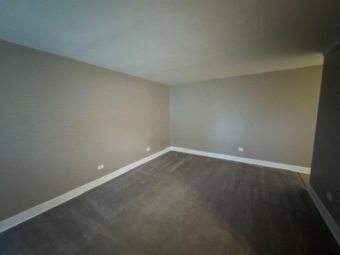 Glen Ellyn Apartment: 21 N. Main St.