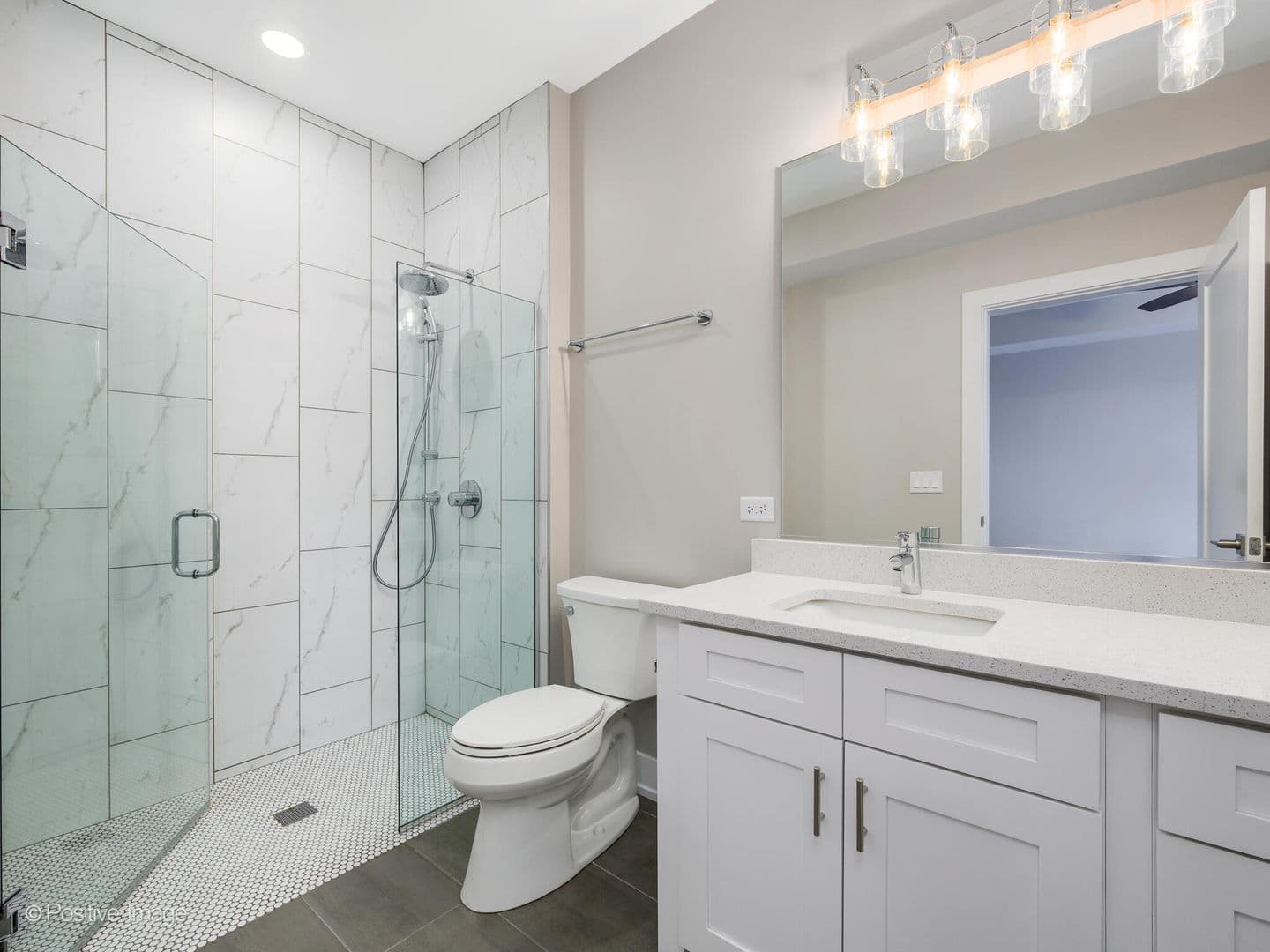 Oak Park Apartment: 261 Washington Boulevard