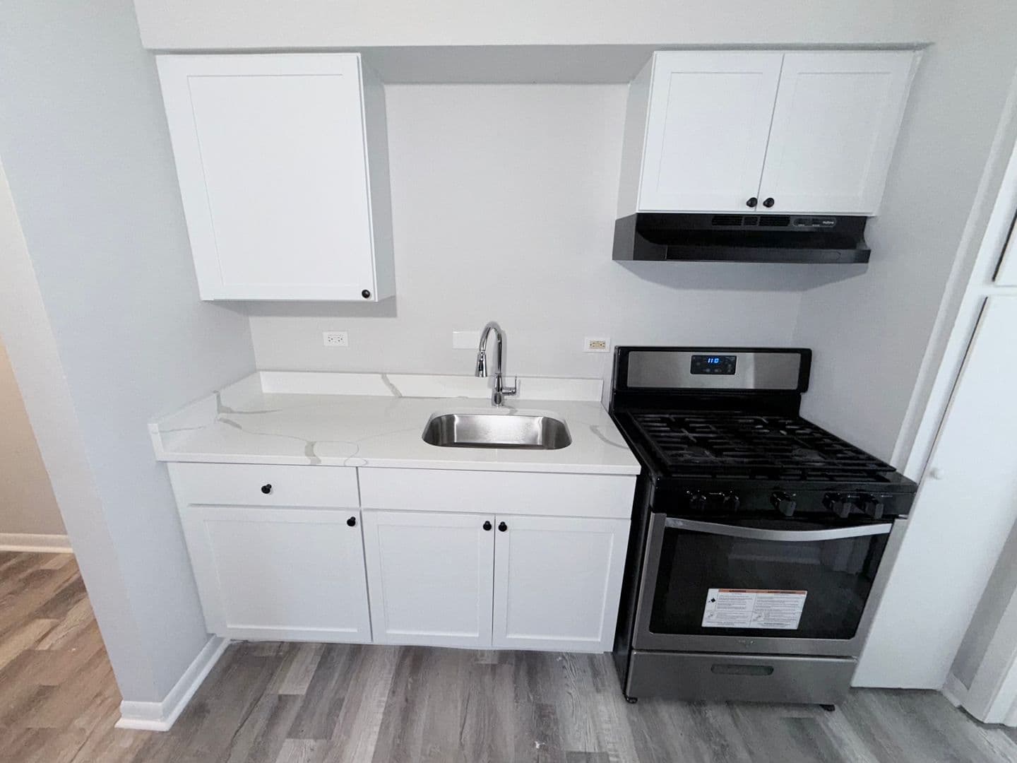 Melrose Park Apartment: 1530 N 1st Avenue