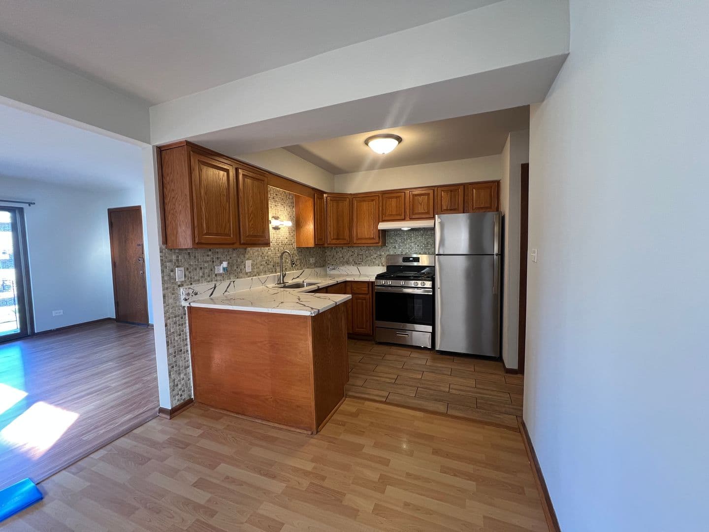 Palos Hills Apartment: 11235 Moraine Drive