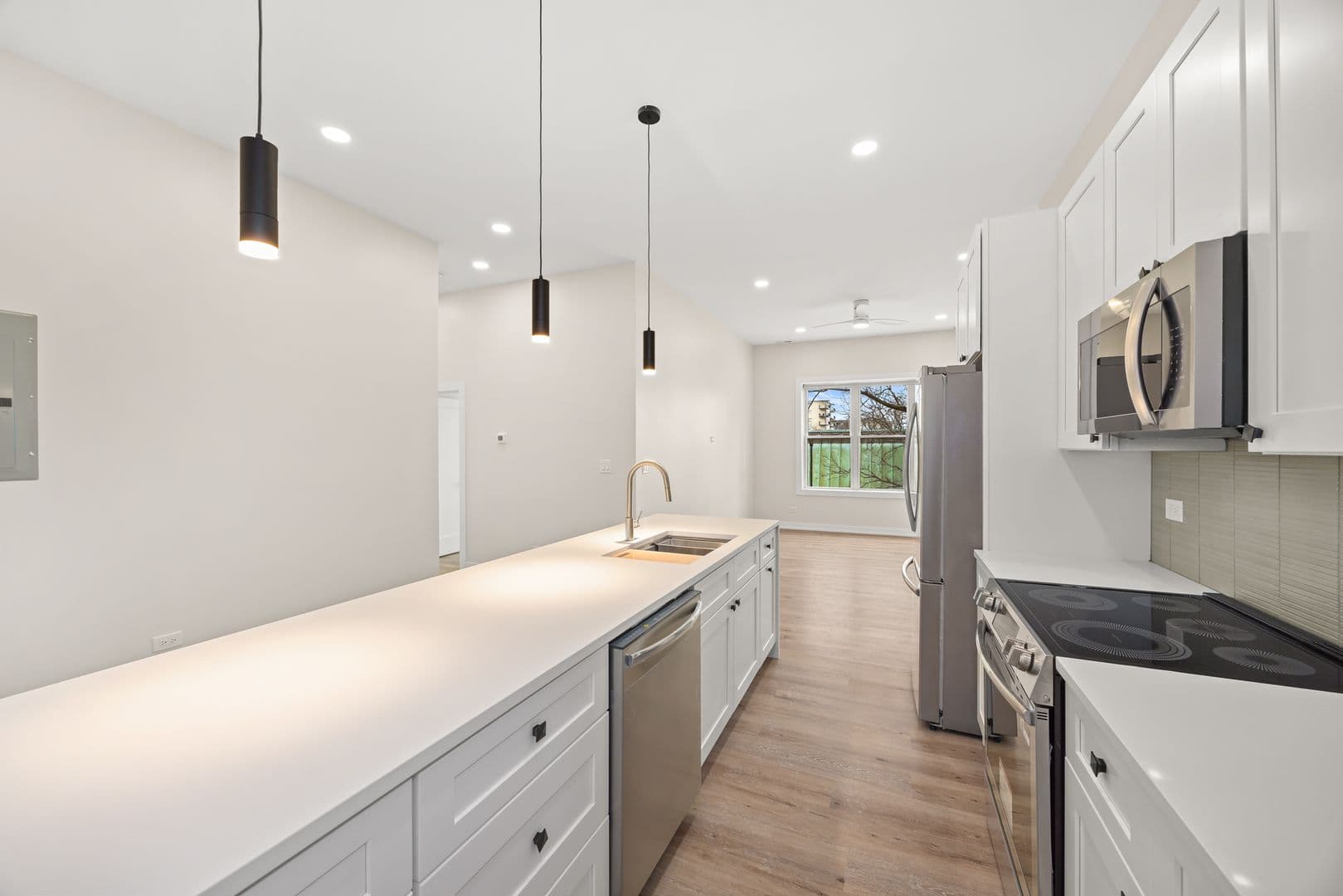 Forest Park Apartment: 7512-7522 Madison Street