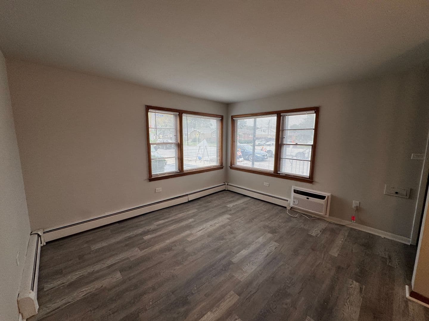 Blue Island Apartment: 2449 West 119th Street